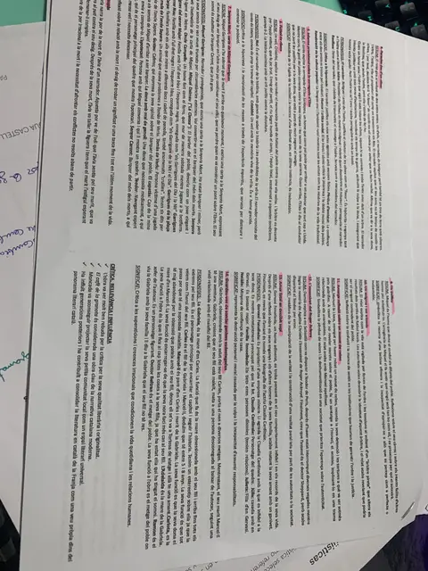 Full imprès de literatura catalana amb crítica, rellevància i influència (fotografiat de costat)