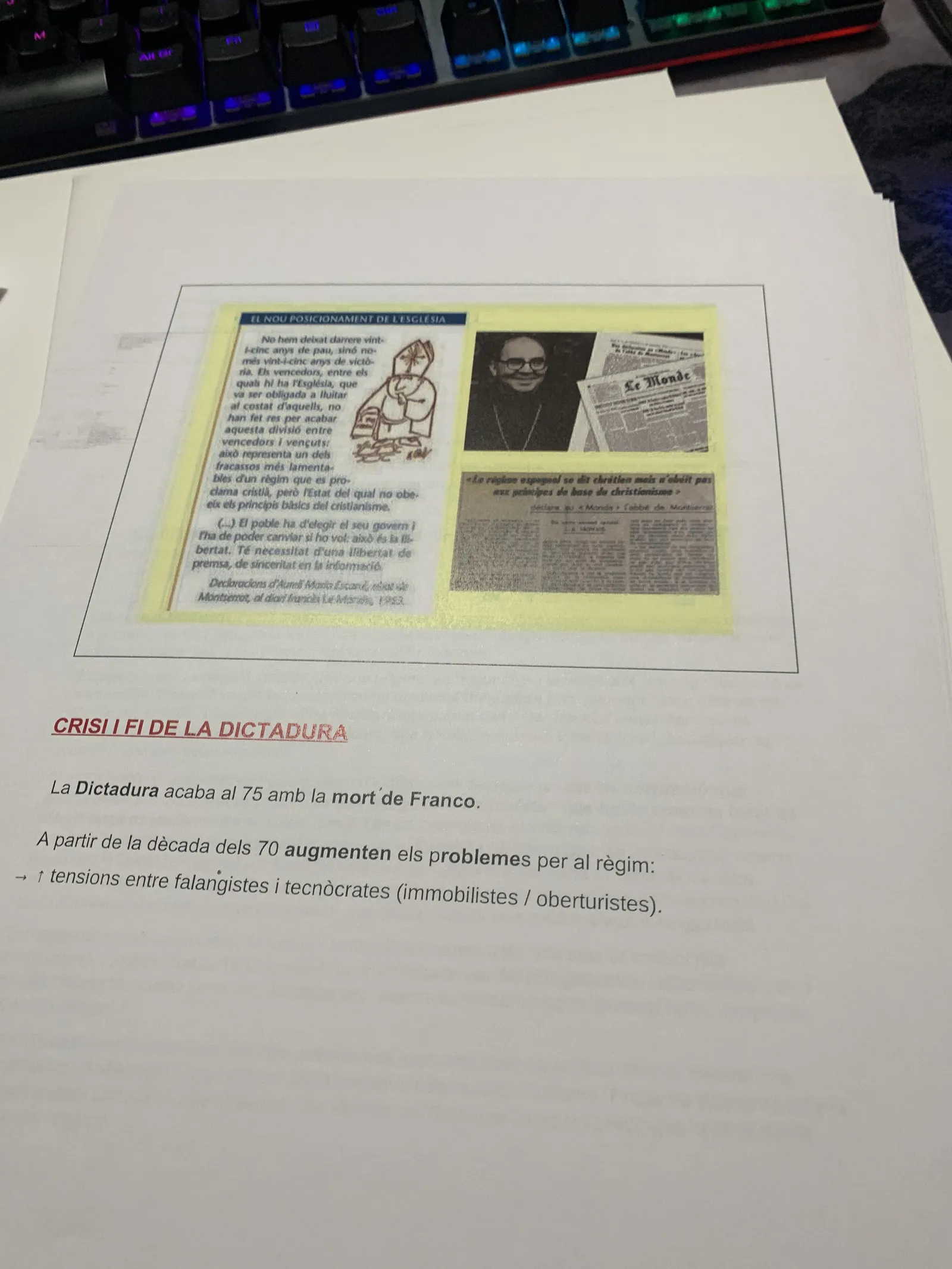 Retall de premsa sobre l'església i l'inici de la crisi final de la dictadura