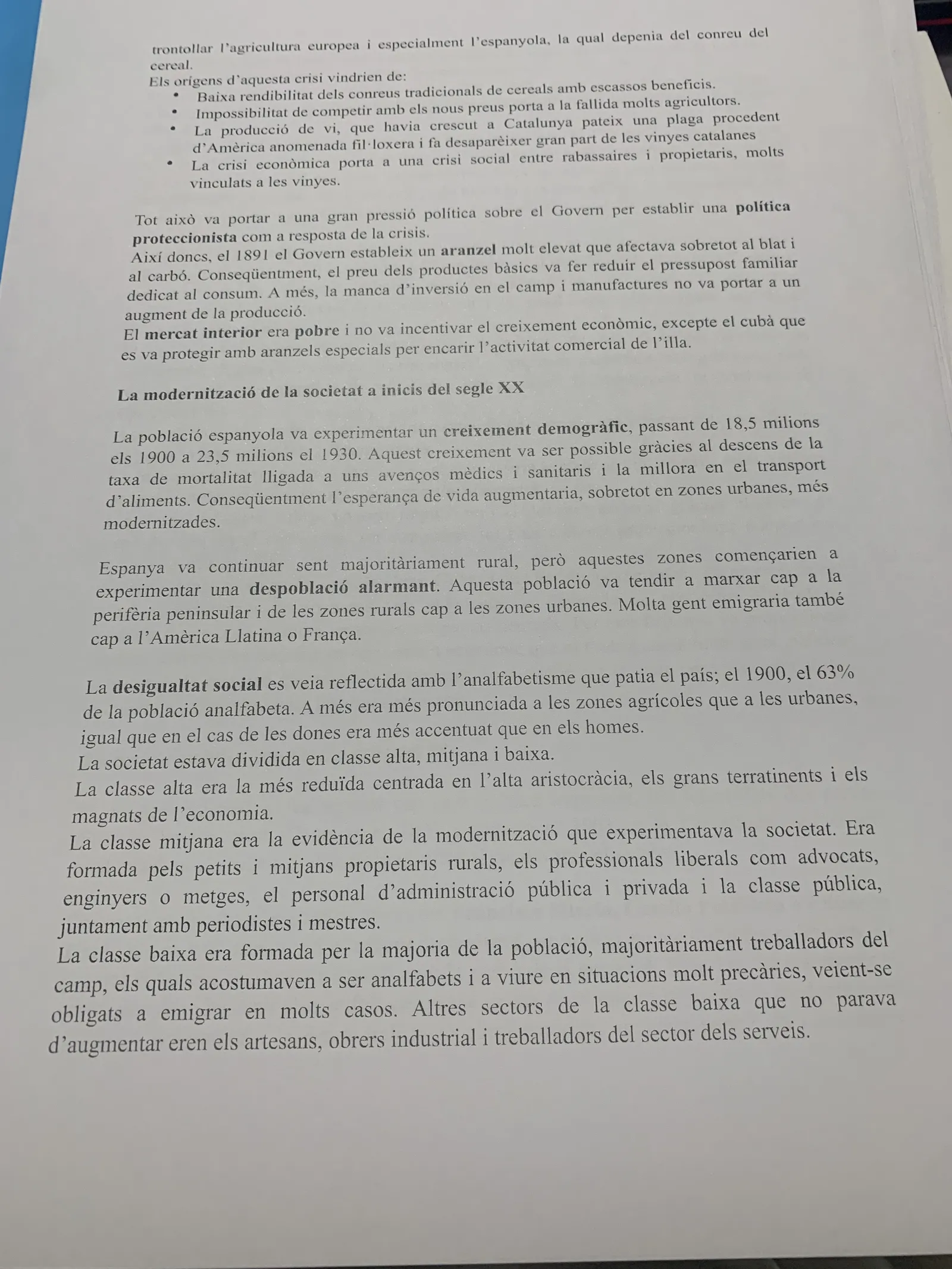 La crisi agrària, el proteccionisme i la modernització de la societat a inicis del segle XX
