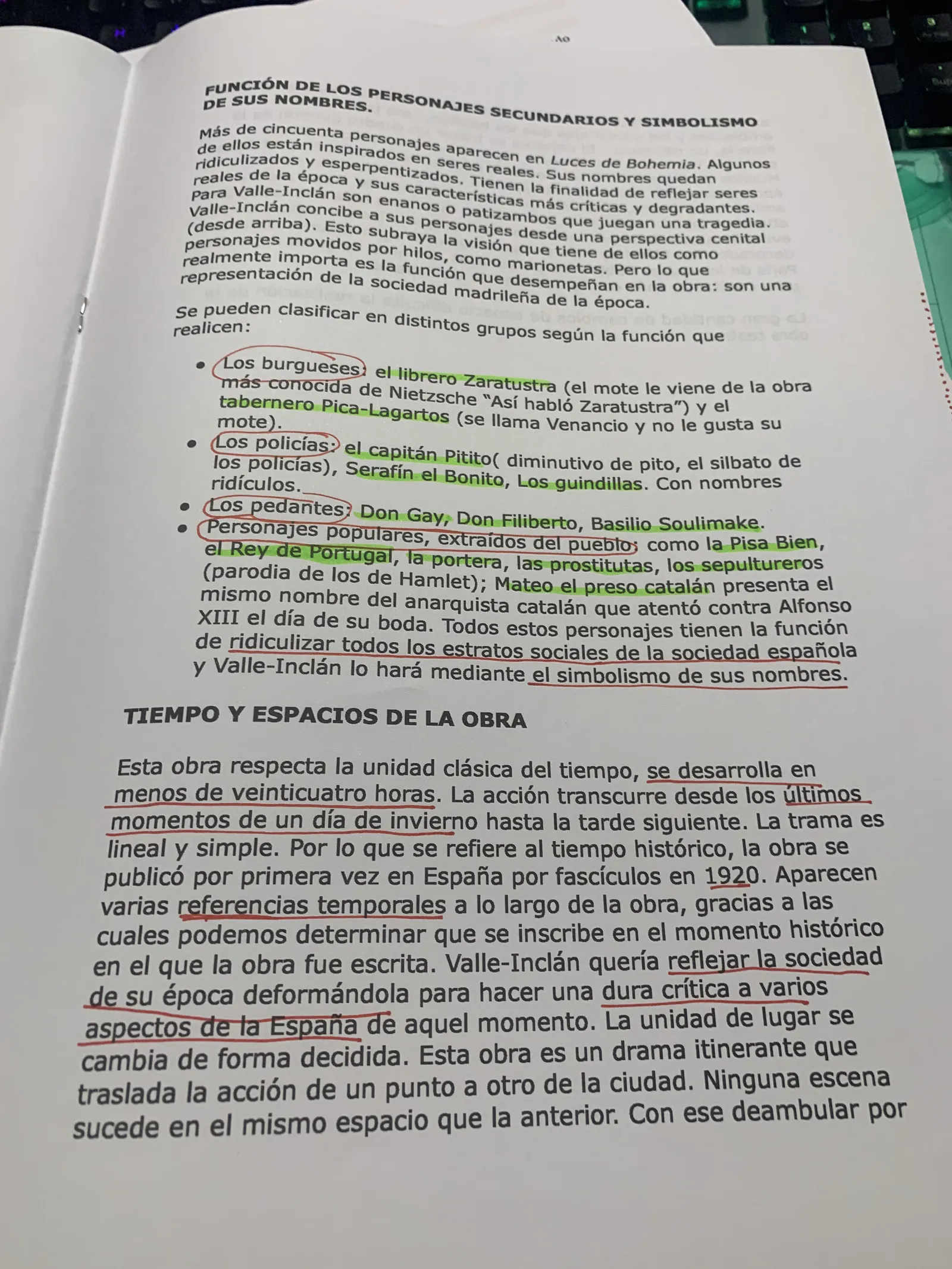Función y simbolismo de los personajes secundarios, y tiempo y espacios de la obra