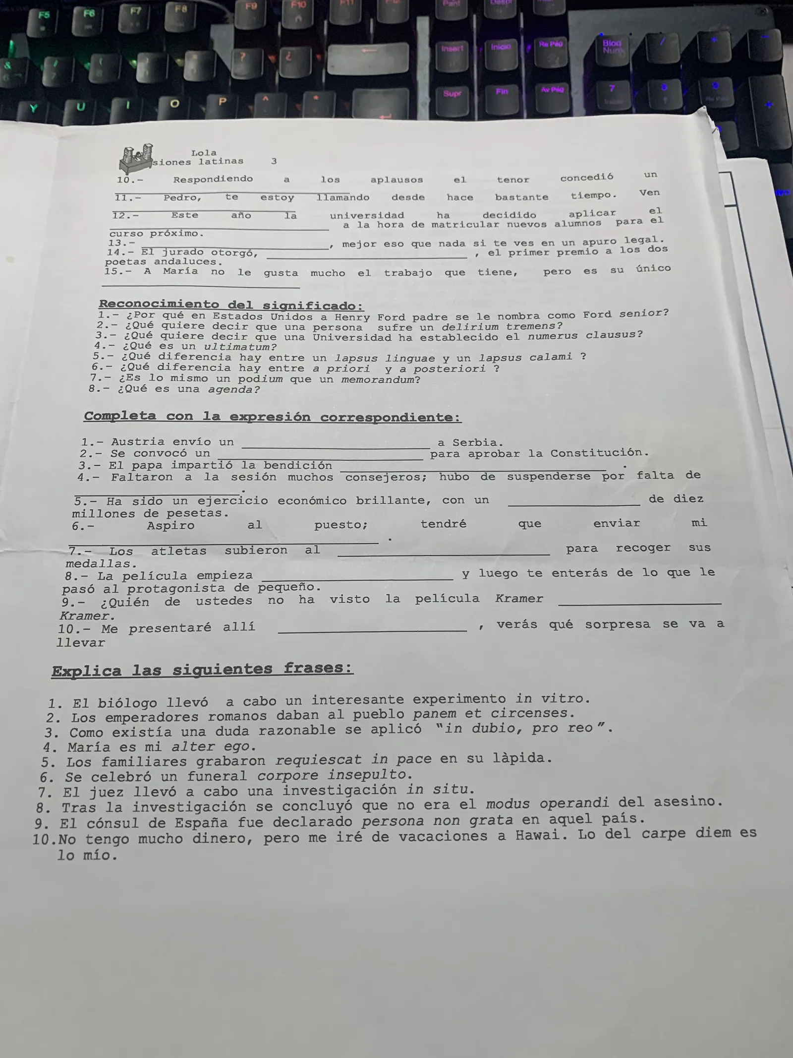 Reconeixement del significat, completar amb l'expressió corresponent i explicar frases amb llatinismes
