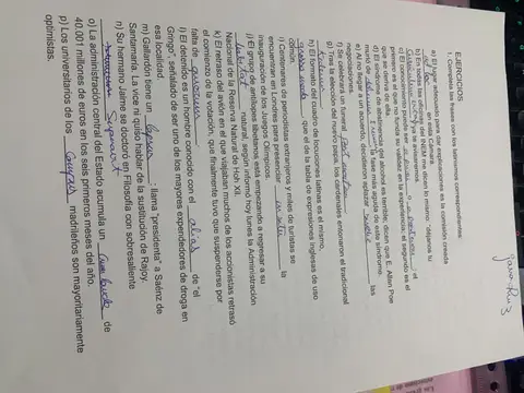 Ejercicios de completar frases con latinismos, resueltos a mano